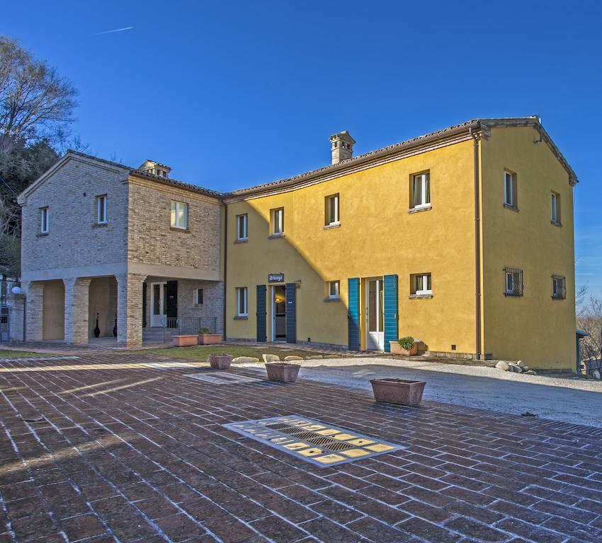 Hotel Il Ristoro Del Viandante à Offagna Extérieur photo