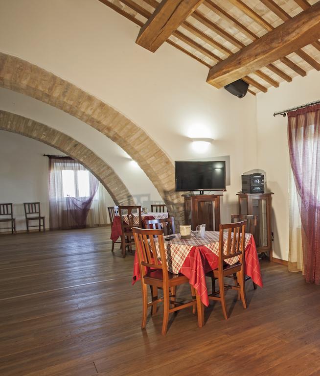 Hotel Il Ristoro Del Viandante à Offagna Extérieur photo