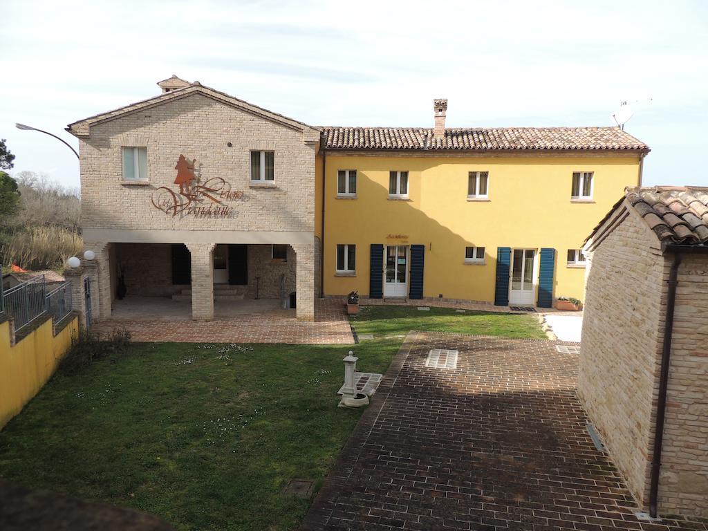 Hotel Il Ristoro Del Viandante à Offagna Extérieur photo