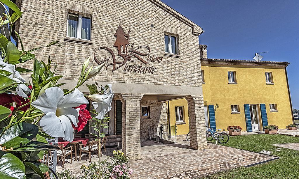Hotel Il Ristoro Del Viandante à Offagna Extérieur photo